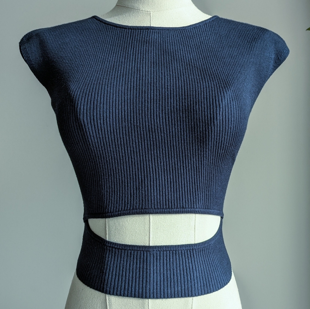 Wilfred Ribbed Cutout Top - Picture 8 of 8